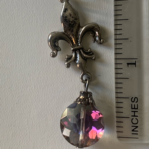 Necklace fleur de Lis pendant - Picture 7 of 9